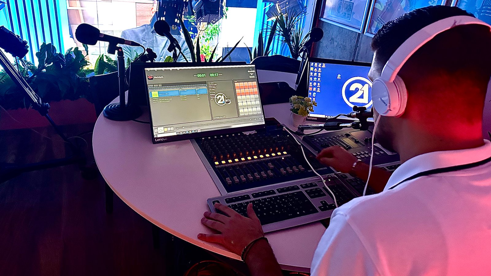 PlayOnRadio at Radiotelevizioni 21 - Station Setup